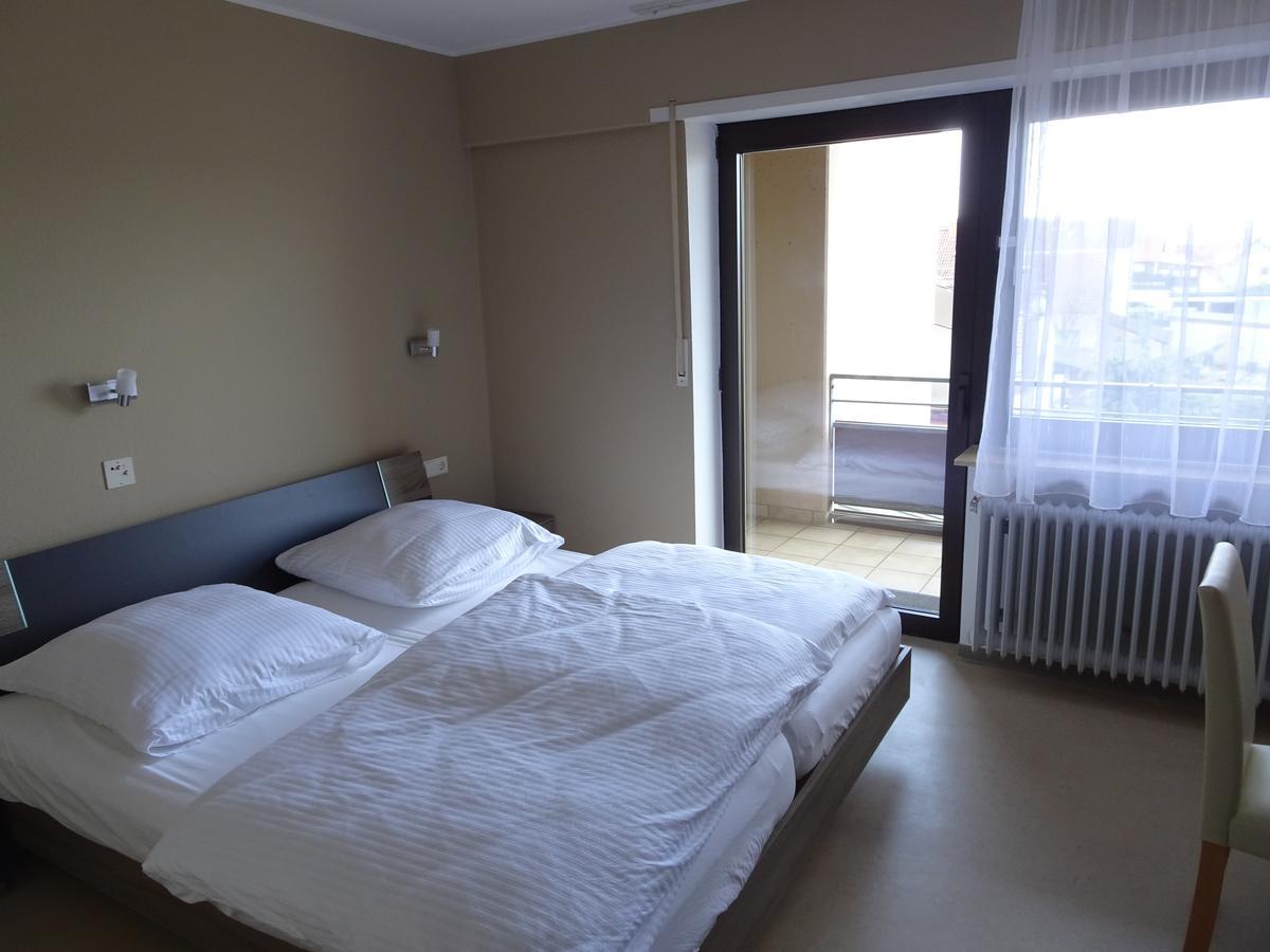 Hotel-Pension Schlossgarten Trippstadt Eksteriør billede