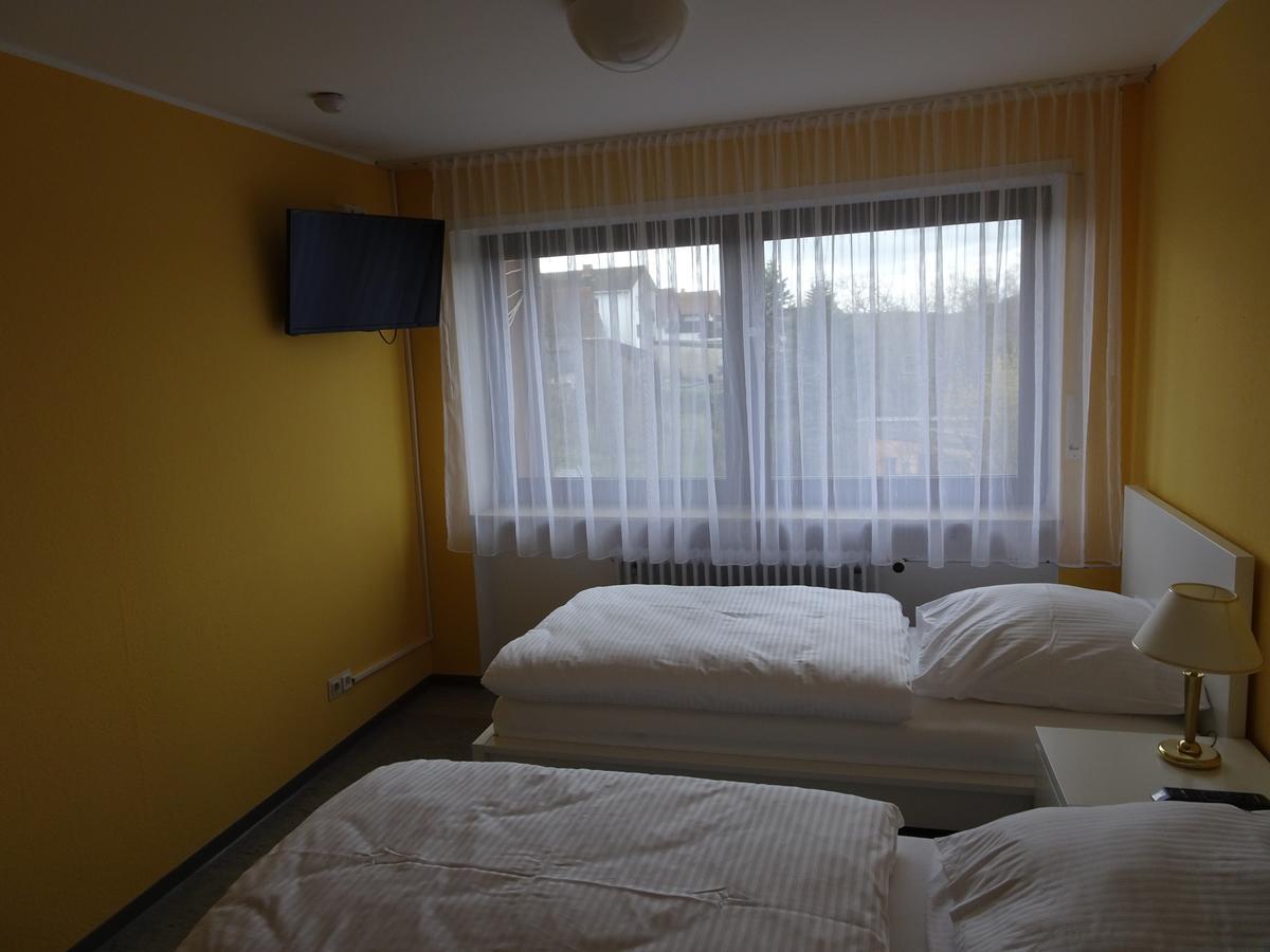 Hotel-Pension Schlossgarten Trippstadt Eksteriør billede